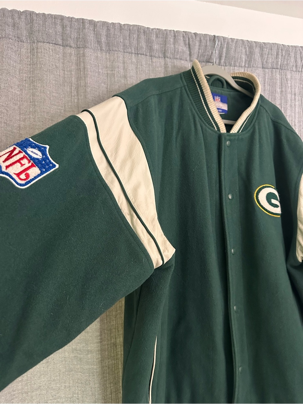 Vintage Reebok Green and Cream Green Bay Packers Varsity Jacket - Picture 3 of 6